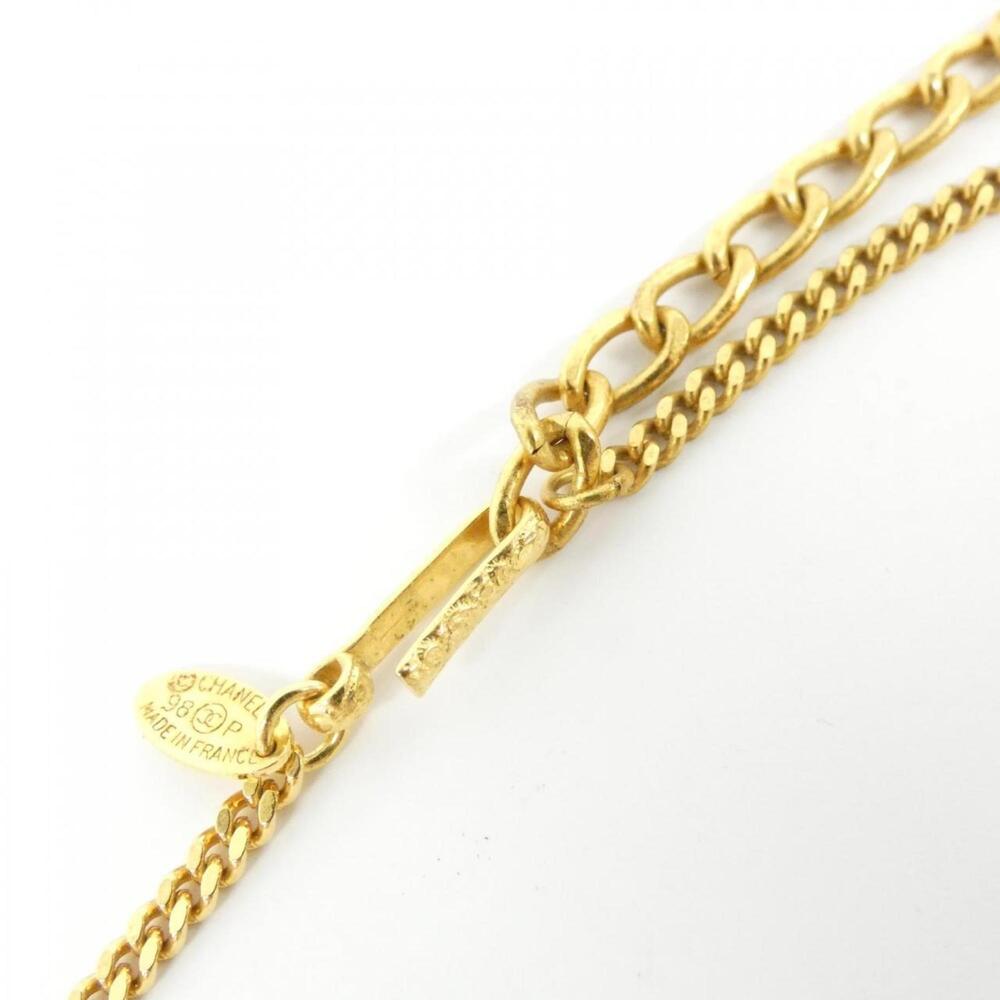 CHANEL Authentic White Necklace - Picture 3 of 4